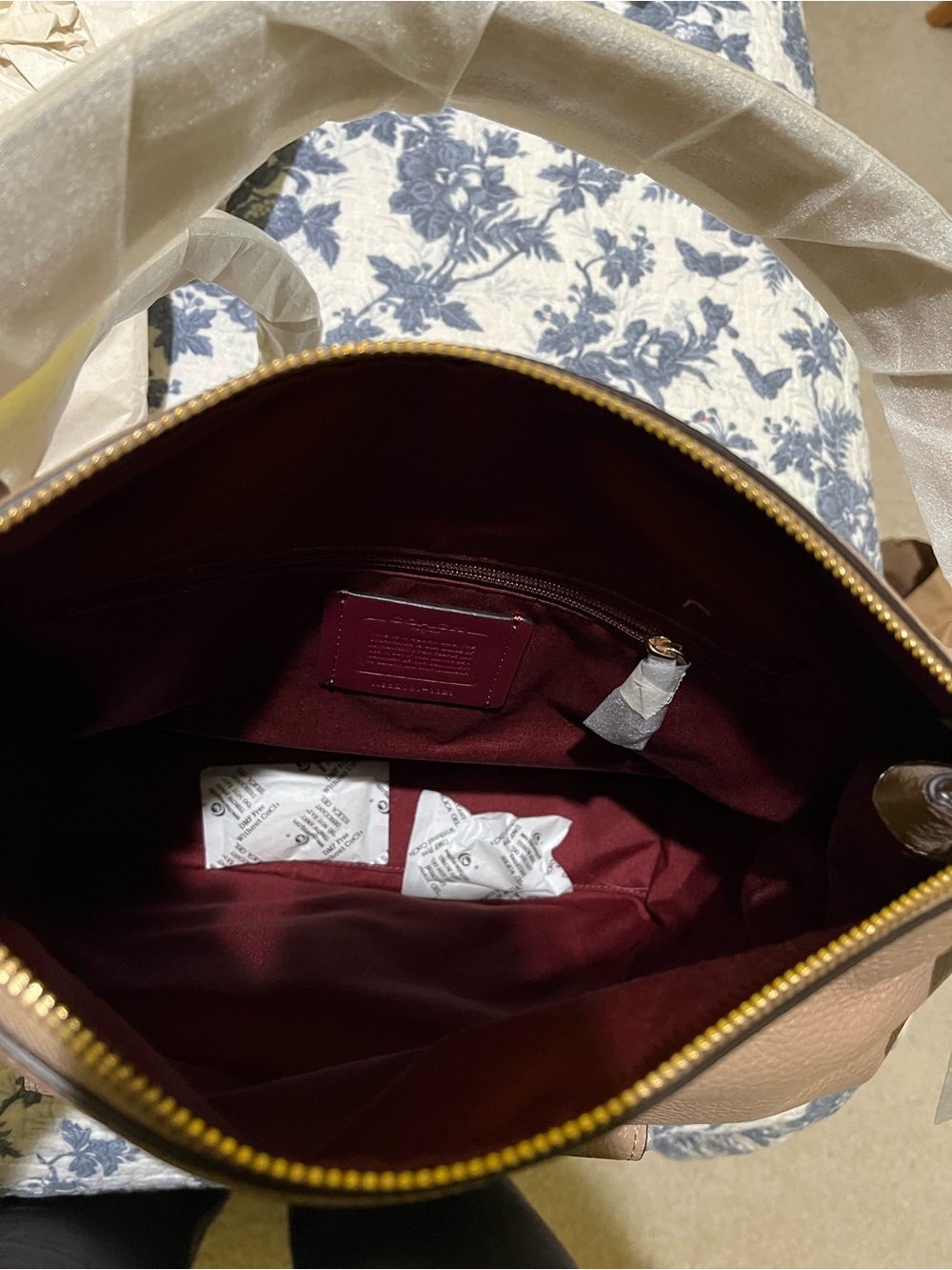 Coach hobo bag, brand new, color Taupe - Picture 4 of 5
